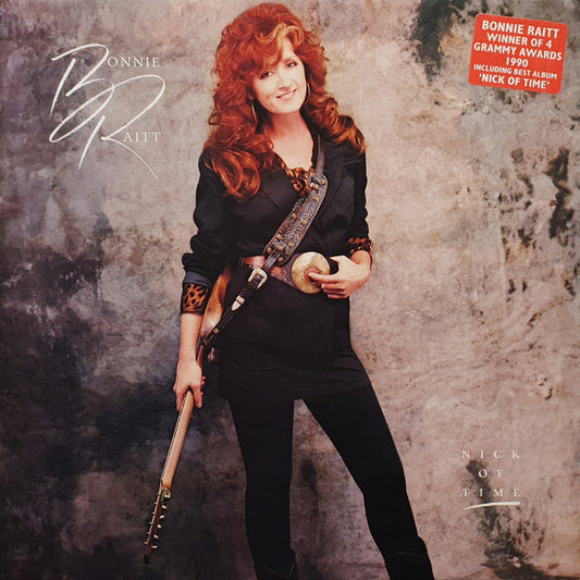 Image of Front Cover of LP - VG/VG - BONNIE RAITT, Nick Of Time (Capitol Records; EST 2095, UK 1989, Inner), Hype stickered sleeve, small mark to varnish from price sticker.,  - 2816224C