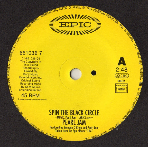 Image of Label Cover of 7" - VG+/VG+ - PEARL JAM, Spin The Black Circle (Epic Yellow Labels; 661036 7, Europe 1994, Hype Stickered Company Sleeve), ,  - 3016338C