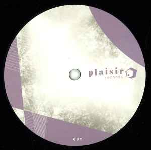 Image of Back Cover of 12" EP - /VG - ALI MOGHRANI, Vertige EP (Plaisir Records; PLA002, France 2015, Plain Sleeve), Strong VG, A1	VertigeB1	InconnueB2	Vertige (Faster Remix) - 3126317E