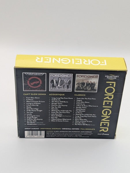 Image of Back Cover of 3xCD - VG/VG - FOREIGNER, Can't Slow Down - Acoustique - Classics (Ear Music; 0210352EMU, Germany 2015, Slipcase, 3 Inserts), Slipcase is creased.,  - 3616042C