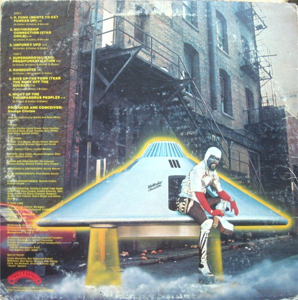 Image of Back Cover of LP - VG/VG - PARLIAMENT, Mothership Connection (Casablanca; NBLP 7022, US 1975, Terre Haute pressing), A few light hairlines. WOL. Sleeve has edgewear and creases.,  - 3626177E