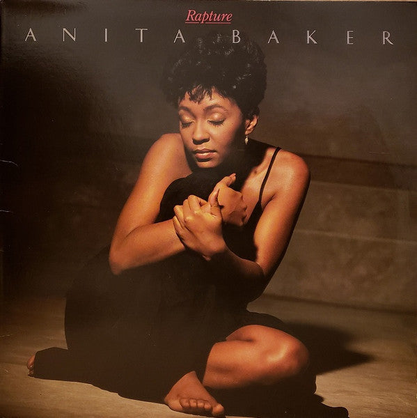 Image of Front Cover of LP - VG/VG+ - ANITA BAKER, Rapture (Elektra; EKT 37, Ireland 1986), A few light hairlines only.,  - 3626387E
