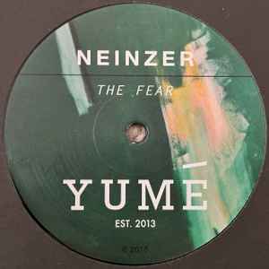 Image of Back Cover of 12" - /VG+ - NEINZER, The Beacon / The Fear (Yum ; YUME005, UK 2016), one or two light marks - still VG+,  - 3646377S