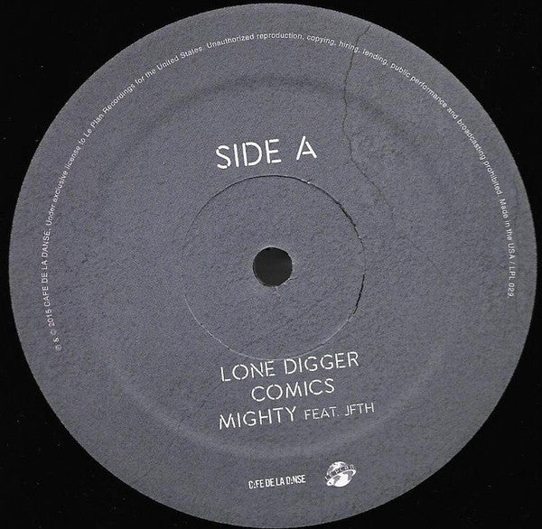 Image of Label Cover of 2x12" - VG/VG+ - CARAVAN PALACE, <I _ I> (Robot Face) (Caf  de la Danse; LPL 029, US 2016, Gatefold), Storage marks, paper scuffs. Small seam split to bottom edge and spine, creasing.,  - 3746470S