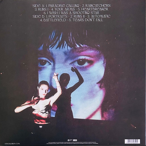 Image of Back Cover of LP - NEW/NEW - BIRDY, Portraits (Warner Music UK; 5054197465055, UK 2023, Gatefold), , Birdy steps away from her usual piano-led sound for a more electronic, synth-driven approach. There s a real sense of movement here, with punchier production and a darker pop edge giving her voice plenty of space. - 3736105E