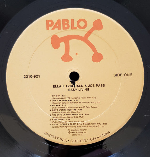 Image of Label Cover of LP - VG/VG+ - ELLA FITZGERALD AND JOE PASS, Easy Living (Pablo Records; 2310-921, US 1986), Promo stamp on sleeve rear. ,  - 3926001E
