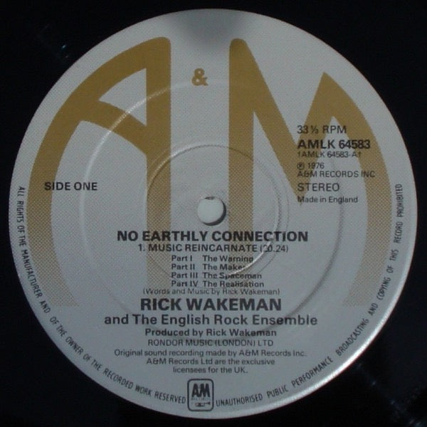 Image of Label Cover of LP - VG/VG - RICK WAKEMAN AND THE ENGLISH ROCK ENSEMBLE, No Earthly Connection (A&M Records; AMLK 64583, UK 1976, Inner & Mirror), With groovy mirror insert,  - 3916206C