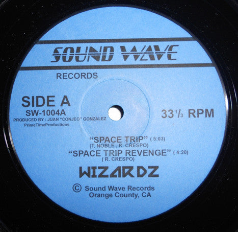 Image of Front Cover of LP - /G - WIZARDZ, Space Trip (Sound Wave Records; SW-1004, US 2012), Lots of light marks, plays G+ with light background noise.,  - 3946410S