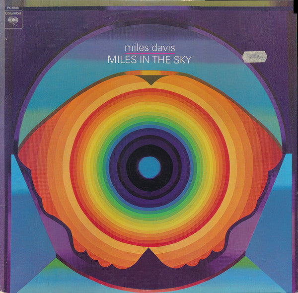 Image of Front Cover of LP - VG+/VG+ - MILES DAVIS, Miles In The Sky (Columbia; PC 9628, US Reissue), ,  - 4026276E