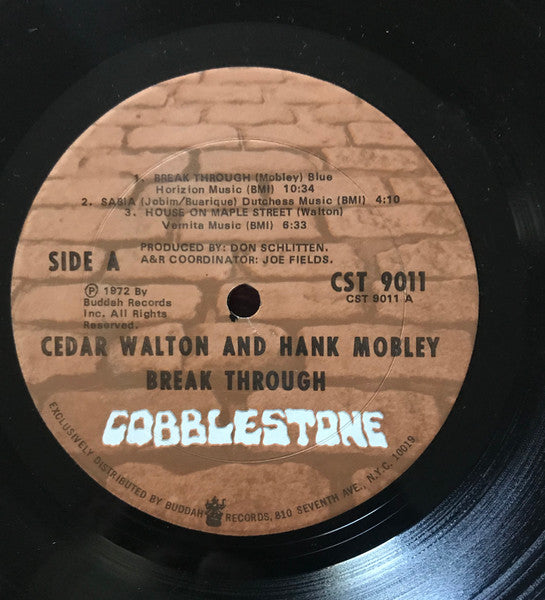 Image of Label Cover of LP - VG/VG - THE CEDAR WALTON / HANK MOBLEY QUINTET, Breakthrough (Cobblestone; CST 9011, US 1972, Laminated Front Pasteback Sleeve), Light marks, promo drill hole upper cover,  - 4146169S
