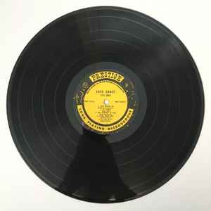 Image of Label Cover of LP - VG/VG - ETTA JONES, Love Shout (Prestige; PRLP 7272, US 1963, Laminated sleeve), Light marks only.Wear to sleeve with small tears on spine. Some writing on sleeve.,  - 4126470E