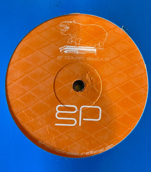 Image of Back Cover of 12" - /G+ - MAKERS OF MOVEMENT, Intreekit / Decipher / Caterpillar (Groovepressure; GROOVE 009, UK ), Lots of light marks and hairlines, some very light surface noise in quiet sections. Very playable., A1		IntreekitA2		DecipherB		Caterpillar - 4216048C