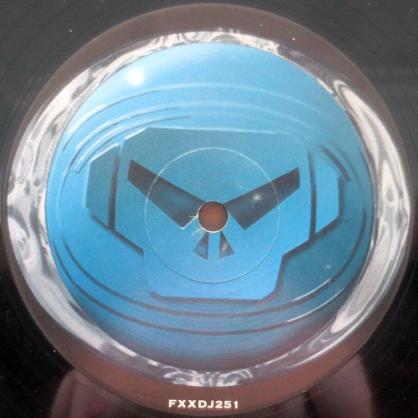 Image of Back Cover of 12" - /G+ - METALHEADS, Inner City Life (Roni Size / Nookie Remixes) (FFRR; FXXDJ 251, UK 1995, Plain Sleeve), Felt tip on label., A Inner City Life (Roni Size Mix)B Inner City Life (Nookie Remix) - 4226246E