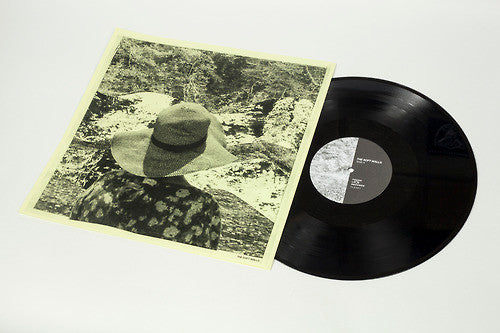 Image of Label Cover of LP - VG/VG+ - THE SOFT WALLS, The Soft Walls (Tough Love Records; TLV061, UK 2012, Wrap-around Paper Sleeve, Limited Edition of 100), Light creasing to sleeve. Number 54/100.,  - 4346065S