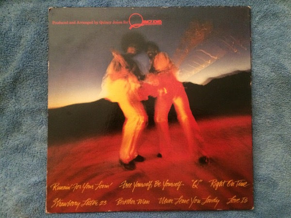 Image of Back Cover of LP - VG/VG+ - THE BROTHERS JOHNSON, Right On Time (A&M Records; SP-4644, US 1977, Inner & Insert), Cut-out (notched) sleeve. Nice clean disc.,  - 4316438C