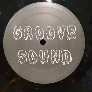 Image of Back Cover of 12" - /VG - VARIOUS, Groove Sound (Groove Sound; GSEP-9160, US 1996), Light marks., A1 - Latee - This Cut's Got FlavourA2 - Lord Finesse -Funky TechnicianA3 - Main Source - ThinkA4 - Main Source with Large Professor�	How Many Men Went Down In The CameB1 - Take 6 - Spread Love (Acapella)B2 - 45 King - Alright (The Groove)B3 - Take 6 & 45 King - Spread Love & Alright (The Groove) - 4446159S