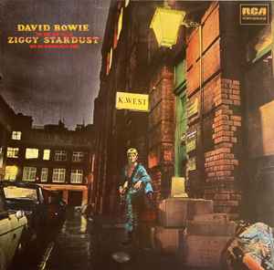 Image of Front Cover of LP - VG/VG - DAVID BOWIE, The Rise And Fall Of Ziggy Stardust And The Spiders From Mars (RCA International Black; INTS5063, Europe 1983 Reissue, No Bass Clef Embossed on Label), Light scratches & hairlines, edge wear,  - 4346303S