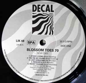 Image of Label Cover of LP - VG/VG+ - BLOSSOM TOES '70, New Day (Decal; LIK 48, UK 1989 Reissue, Inner), ,  - 4315266C