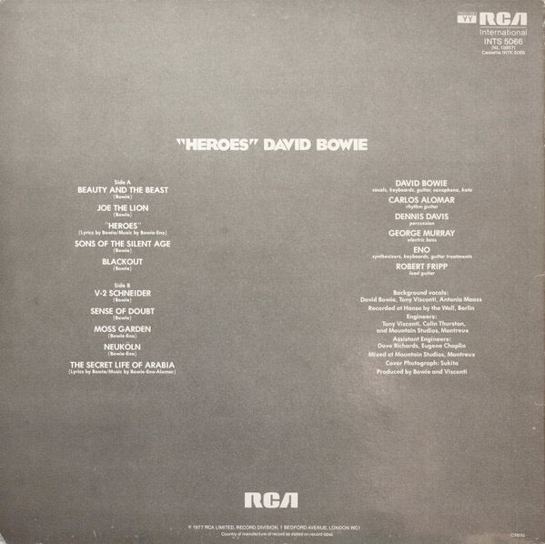 Image of Back Cover of 4244226S: LP - DAVID BOWIE, Heroes (RCA International Green; INTS5066, UK 1981 Reissue, Insert) Edge Wear  VG/VG+