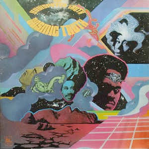 Image of Front Cover of LP - VG/G+ - THE UNDISPUTED TRUTH, Cosmic Truth (Tamla Motown ; STMA 8023, UK 1975, Gatefold, Stereo), ,  - 3326125E