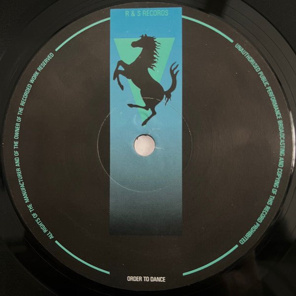 Image of Label Cover of 12" - VG+/VG+ - APHEX TWIN, Digeridoo (R & S; RS9201, Belgium 1992, Picture Sleeve), , Black Side	A1 Digeridoo 7:11A2 Flap Head 6:41Silver Side	B1 Phloam 5:31B2 Isoprophlex 6:22 - 2926216E