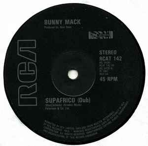 Image of Back Cover of 12" - VG/VG - BUNNY MACK, Supafrico (RCA; RCAT 142, UK 1981, Company Sleeve), Light marks. Wear to edge of company sleeve with ringwear.,  - 3446325S