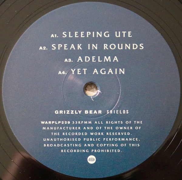 Image of Label Cover of 2xLP - VG+/VG+ - GRIZZLY BEAR, Shields (Warp; WARPLP229, UK 2012, Gatefold, 2 Inners, 180g), ,  - 2916075C