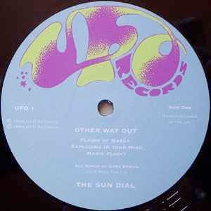 Image of Label Cover of 1724274E: LP - SUN DIAL, Other Way Out (UFO; UFO 1, UK 1991 Reissue, Gatefold)   VG/VG