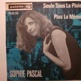 Image of Front Cover of 7" - VG+/VG+ - SOPHIE PASCAL, Seule Sous La Pluie / Plus La Meme (Palette; PB 40.206, Belgium 1964, Fold Over Sleeve), Stickers Stuck to Label,  - 1226441E